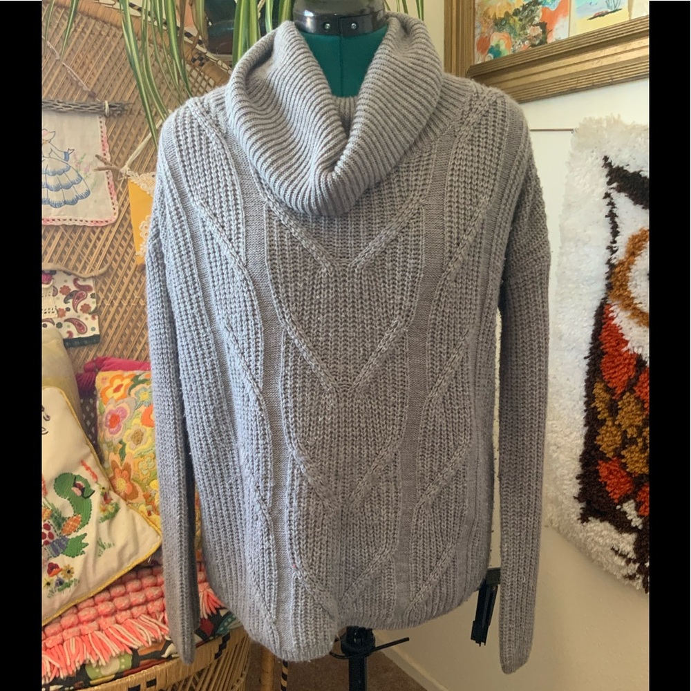 Large gray sweater with oversized neck. Super soft